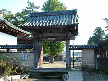 西光寺表門