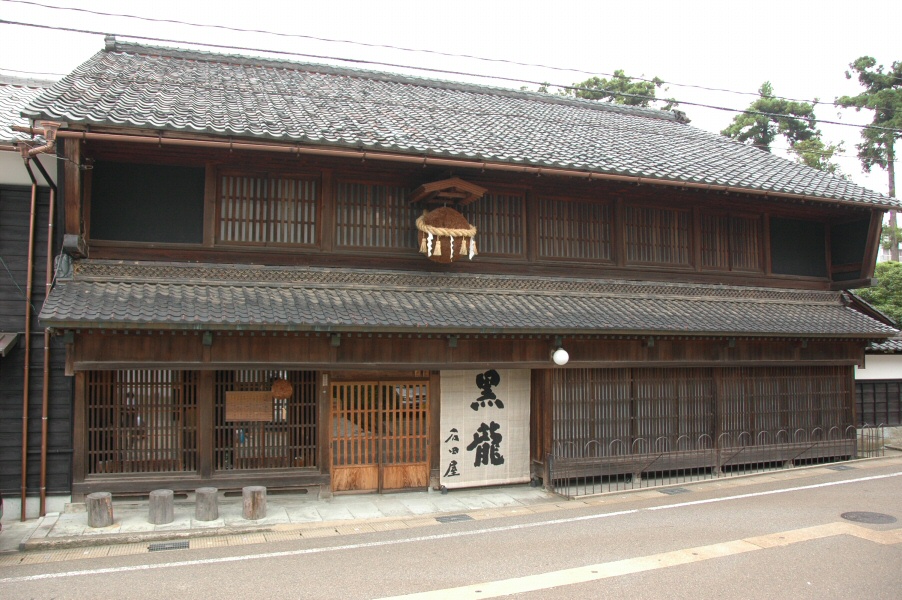 黒龍酒造店舗兼主屋