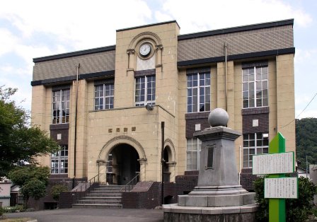 旧昭和会館(今庄地区公民館今庄分館)