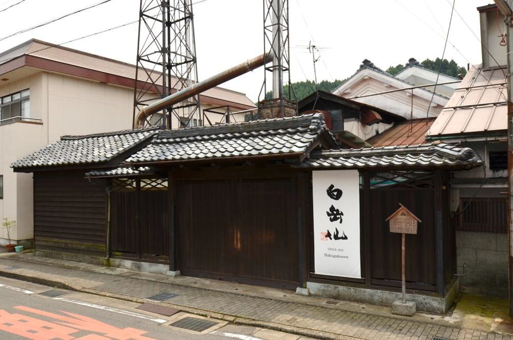 安本酒造表門