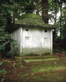 神明社神符納龕(廻国納経石龕)