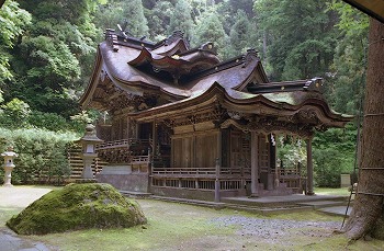 大滝神社本殿及び拝殿　附　造営文書・絵図