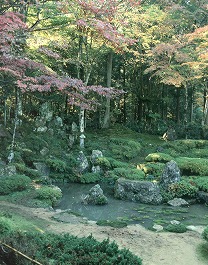 円照寺庭園
