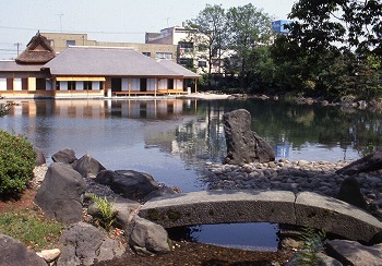 養浩館(旧御泉水屋敷)庭園