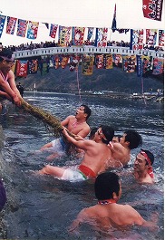 日向の綱引き行事