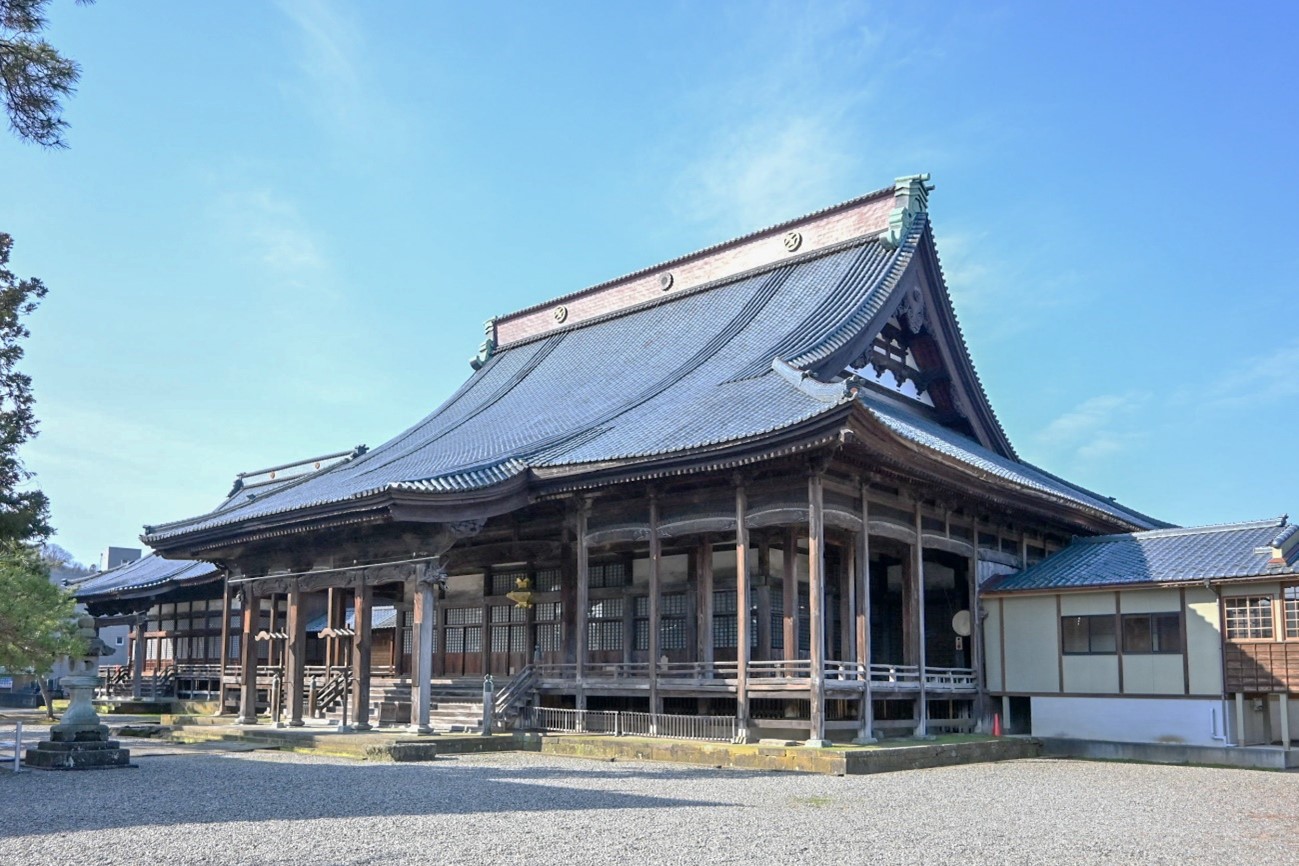 専照寺御影堂　附　厨子１基